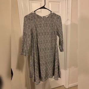 Patterned black and white dress